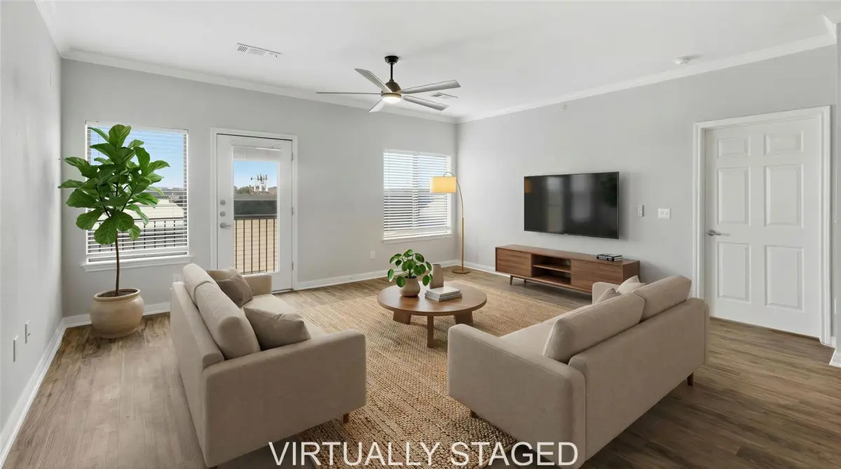 2502 Leon St #414, Austin, TX 78705 - Image #1
