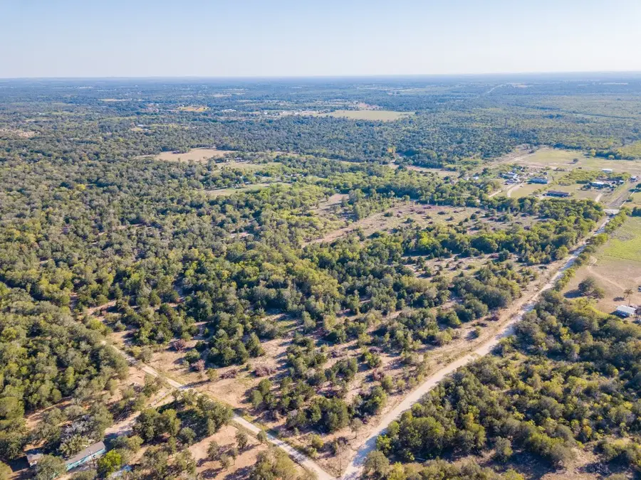 000 Hidden Oak Rd, Dale, TX 78616 - Image #2