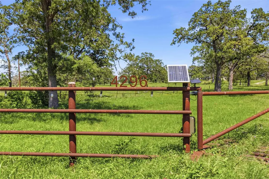 4296 State Highway 304, Rosanky, TX 78953 - #2