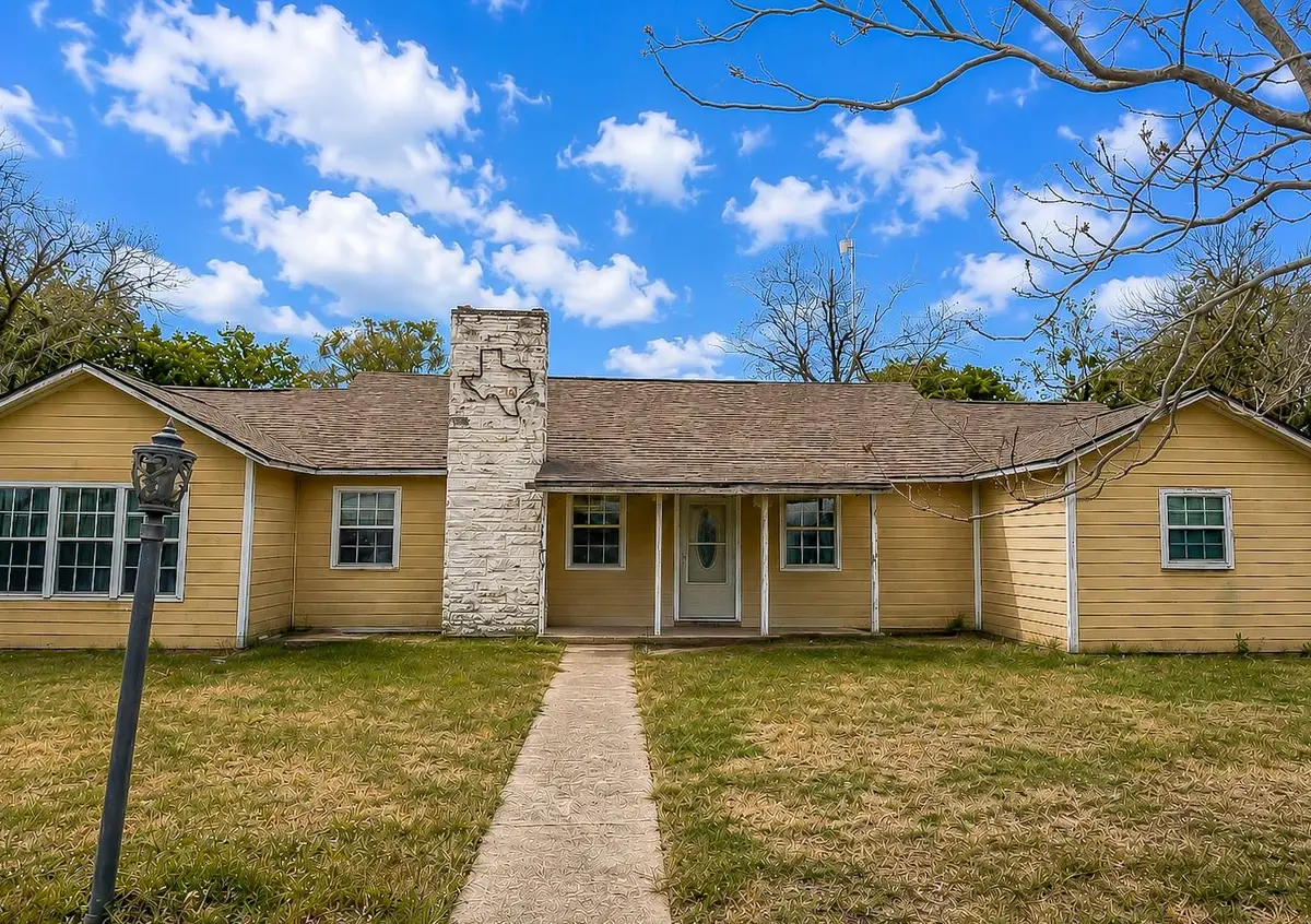 3951 Fm 970, Florence, TX 76527 - #1