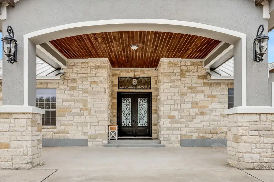 610 Deckhouse Dr, Point Venture, TX 78645 - #3