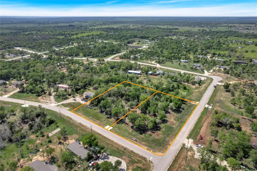 112 Empire St, Elgin, TX 78621 - #2