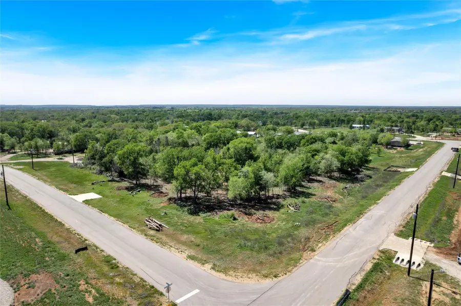 112 Empire St, Elgin, TX 78621 - #3