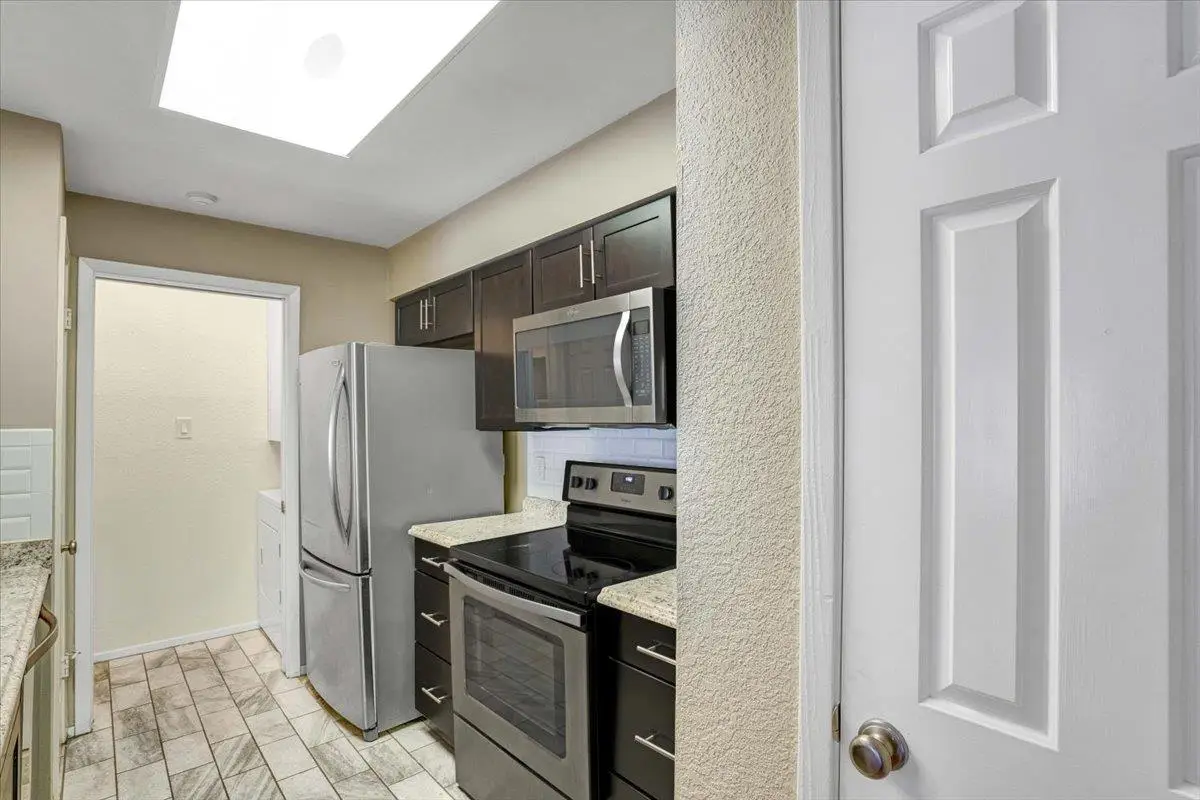 807 W 25th St #307, Austin, TX 78705 - Image #1
