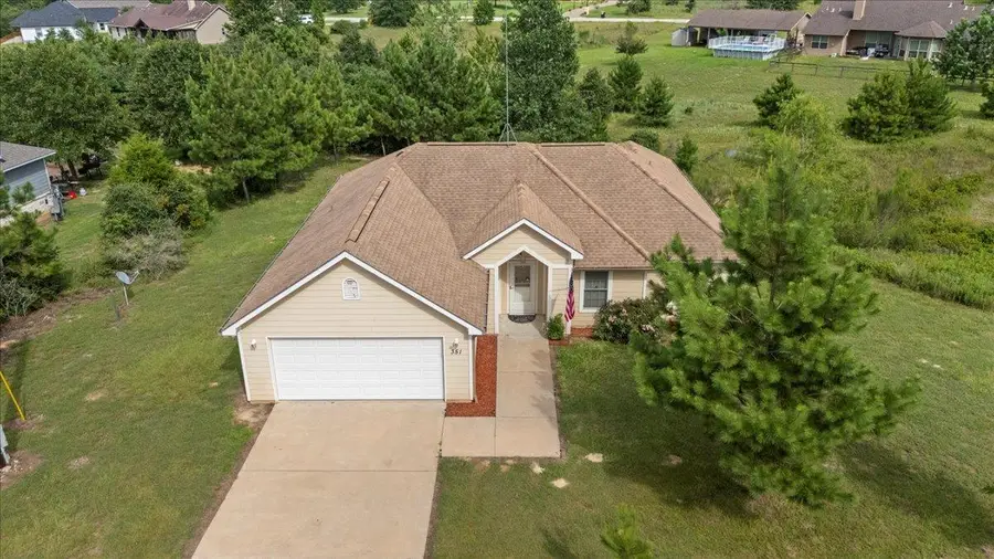 351 Cardinal Dr, Paige, TX 78659 - Image #2
