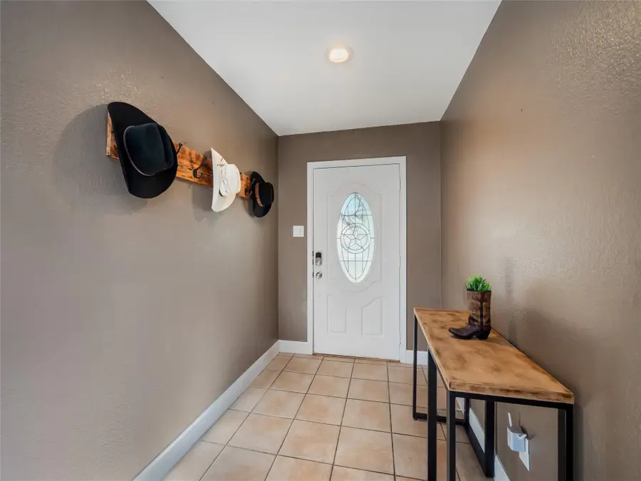 401 Bello Dr, Leander, TX 78641 - Image #3