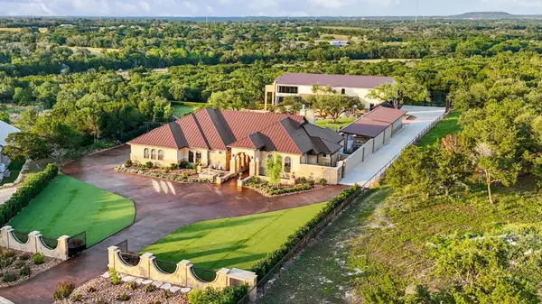 105 Esperanza Petal Pass, Liberty Hill, TX 78642