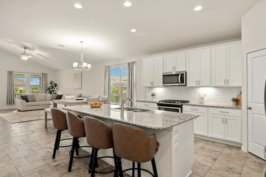 249 Tanda Ln, Hutto, TX 78634 - Image #2