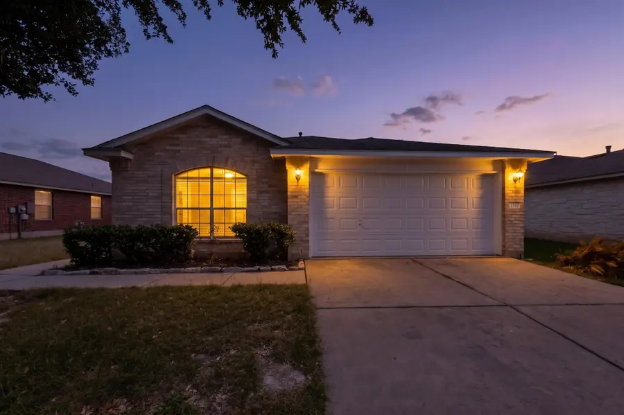3105 Clinton Pl, Round Rock, TX 78665 - #2