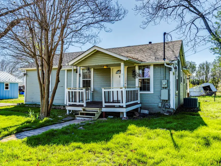 721 E Pine St, Seguin, TX 78155 - Image #3