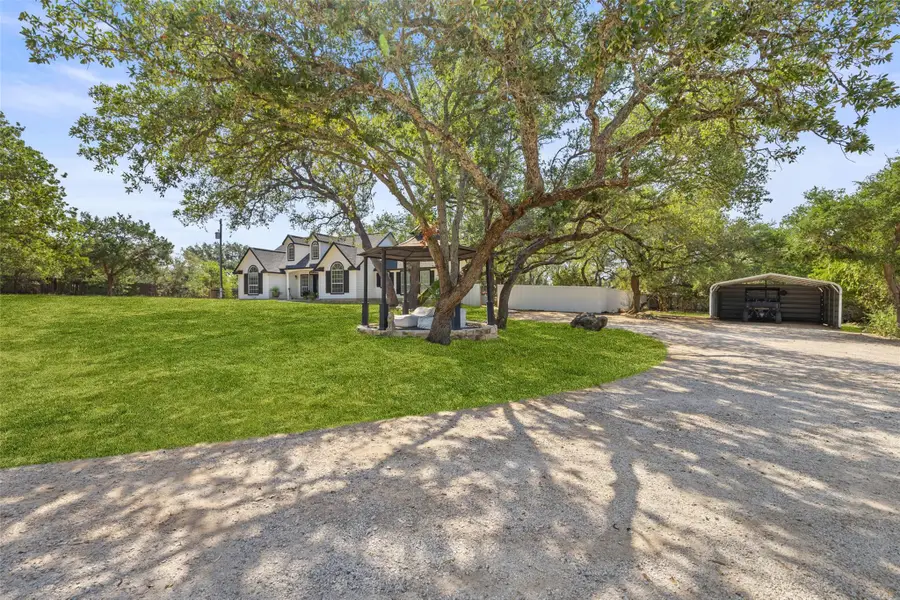 280 Stonegate Dr, Johnson City, TX 78636 - Image #3