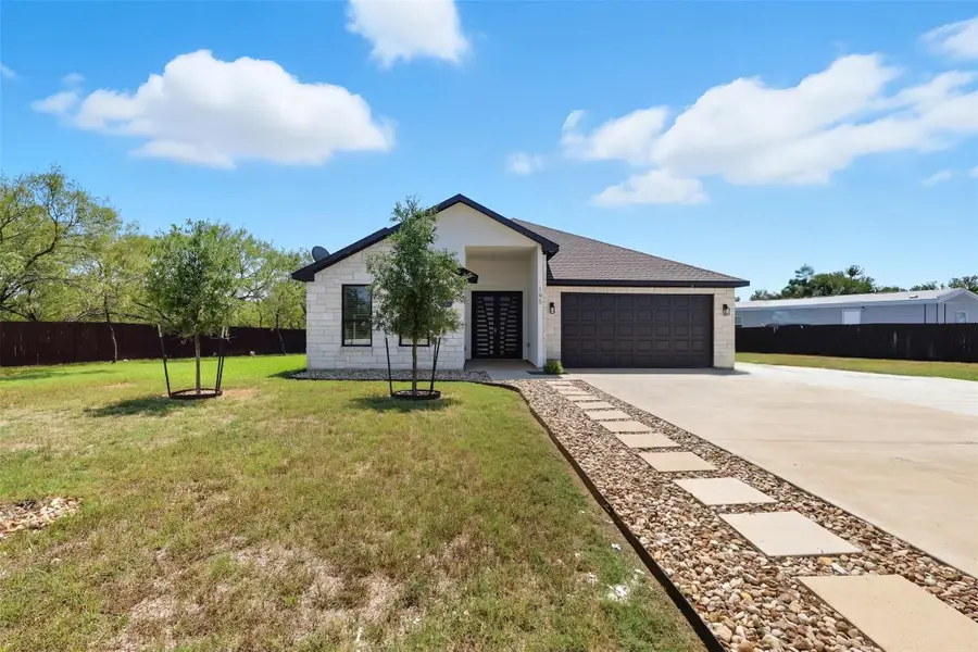 195 Blushing Dr, Cedar Creek, TX 78612 - Image #3