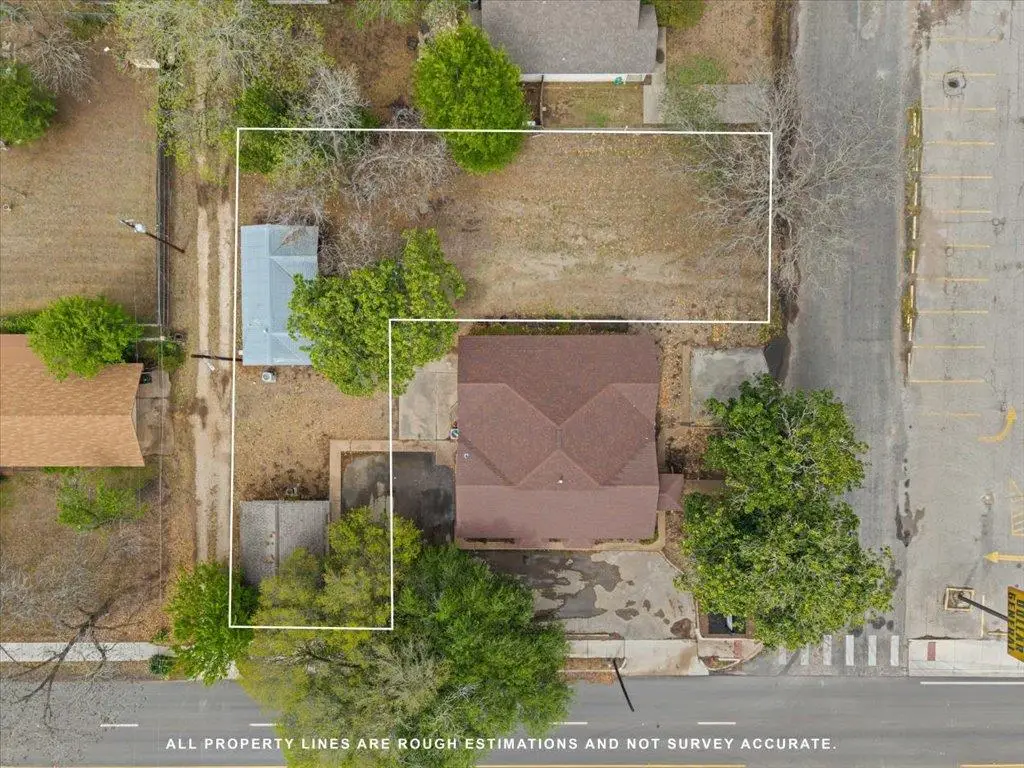 1207 NE Loop 230, Smithville, TX 78957 - #1