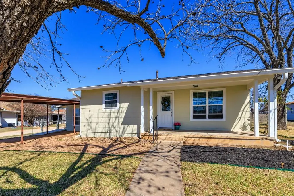 204 Morning Glory Dr, Fredericksburg, TX 78624 - Image #1