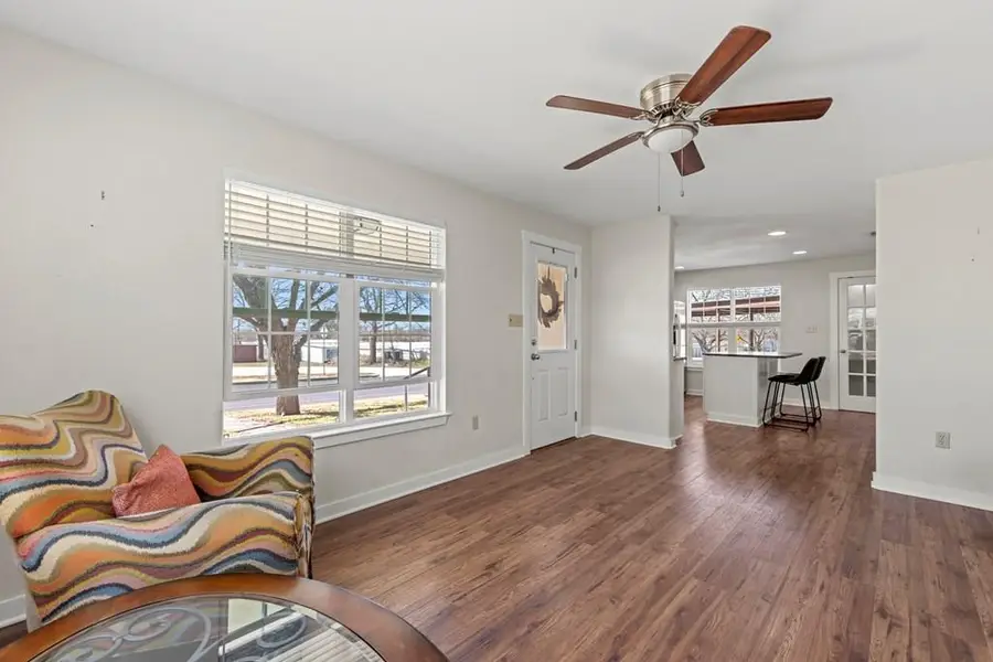 204 Morning Glory Dr, Fredericksburg, TX 78624 - Image #3