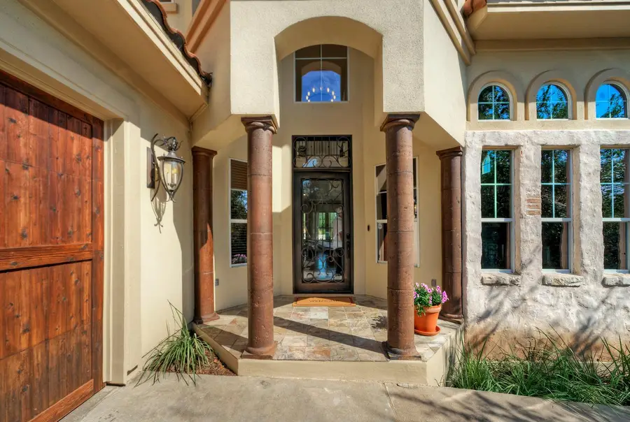 1902 Lakeway Blvd, Lakeway, TX 78734 - #2