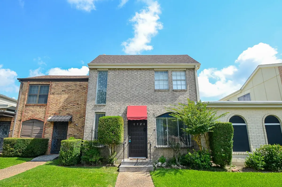 1324 Ward Rd, Baytown, TX 77520 - #1