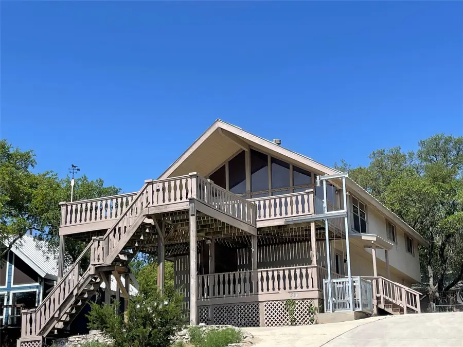 1530 Trailridge Dr, Canyon Lake, TX 78133 - Image #2