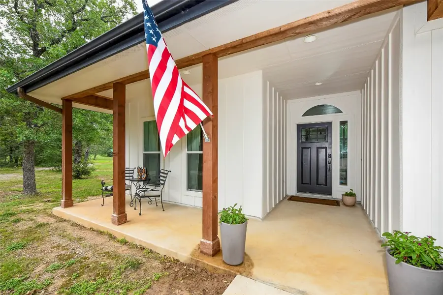 405 Woodlands Dr, Bastrop, TX 78602 - Image #2