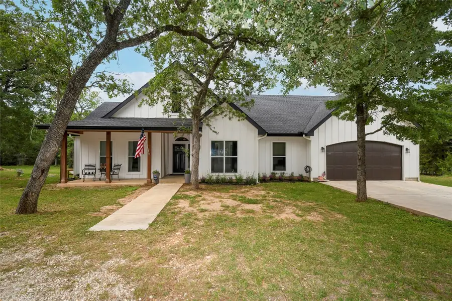 405 Woodlands Dr, Bastrop, TX 78602 - Image #3