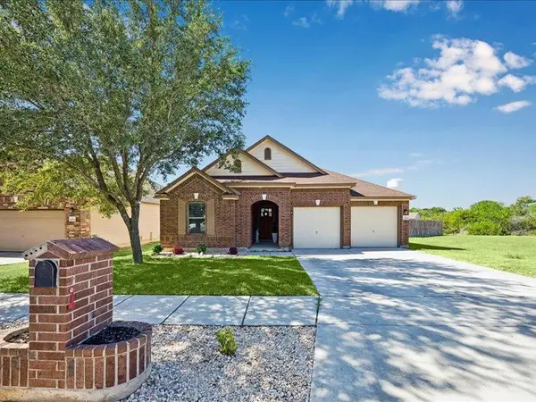 11005 Almond Wood, Live Oak, TX 78233