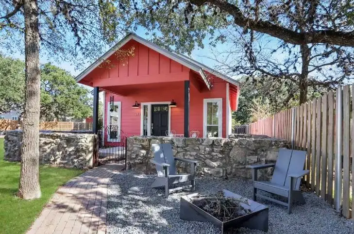 241 Haydon St, Dripping Springs, TX 78620 - #1