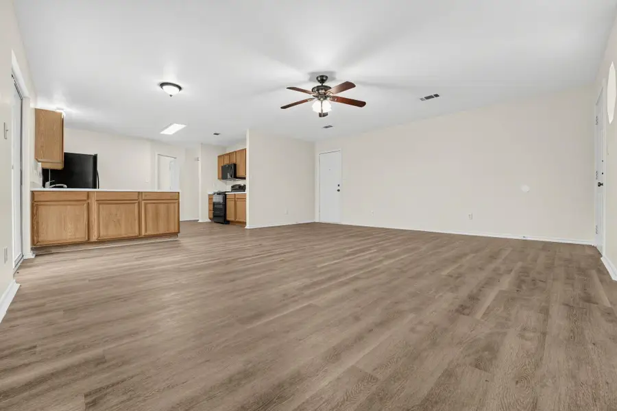101 Princess Jennifer Dr, Kyle, TX 78640 - #3