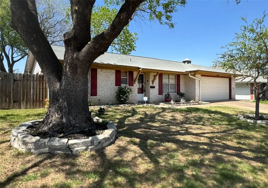 8602 Colonial Dr, Austin, TX 78758 - Image #2