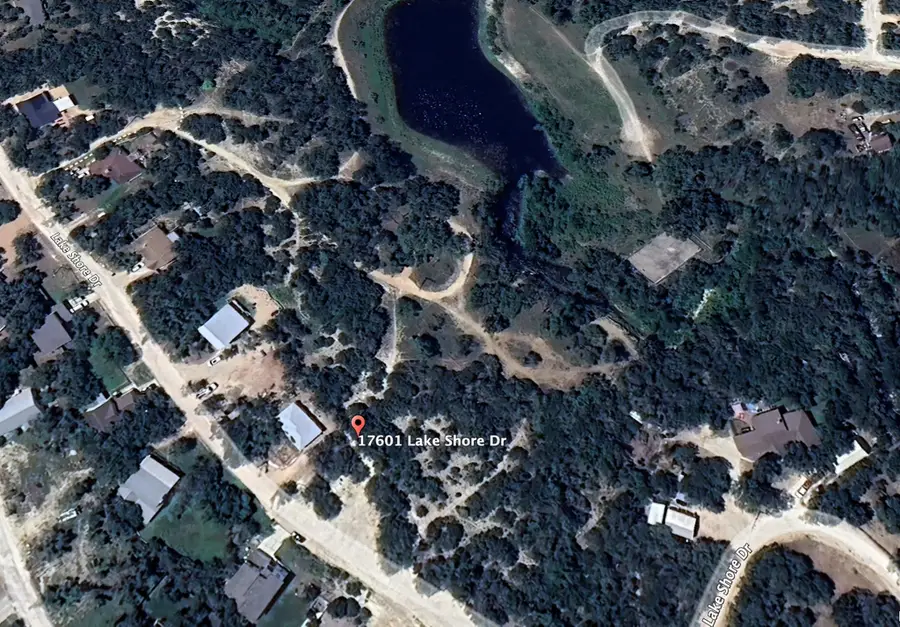 17601 Lake Shore Dr, Dripping Springs, TX 78620 - Image #2