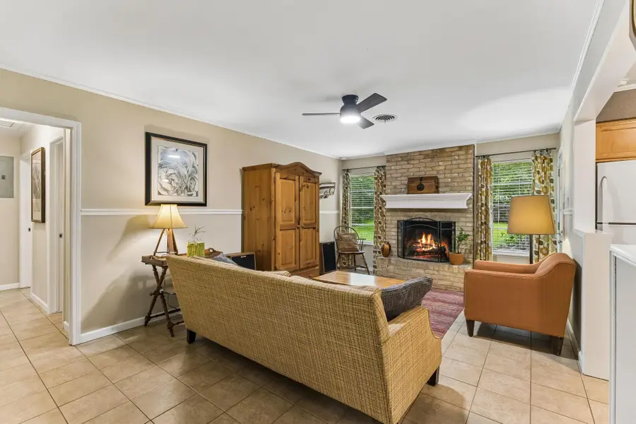6902 Notre Dame Dr, Austin, TX 78723 - #2