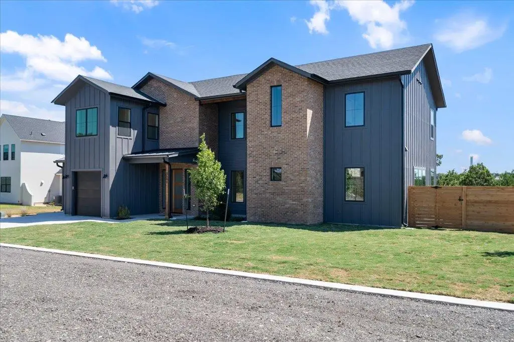 8609 Nina Ln, Jonestown, TX 78645 - Image #1