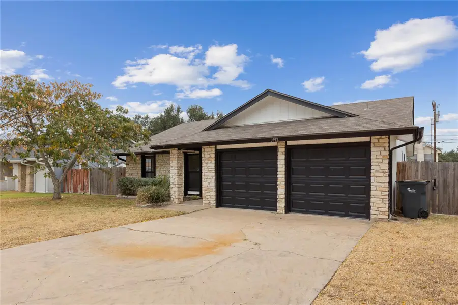 3912 Hillside Dr, Round Rock, TX 78681 - Image #3