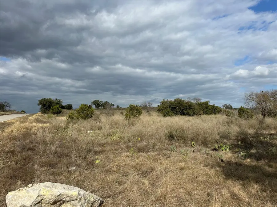 409 Spicewood Trails Dr, Spicewood, TX 78669 - #2