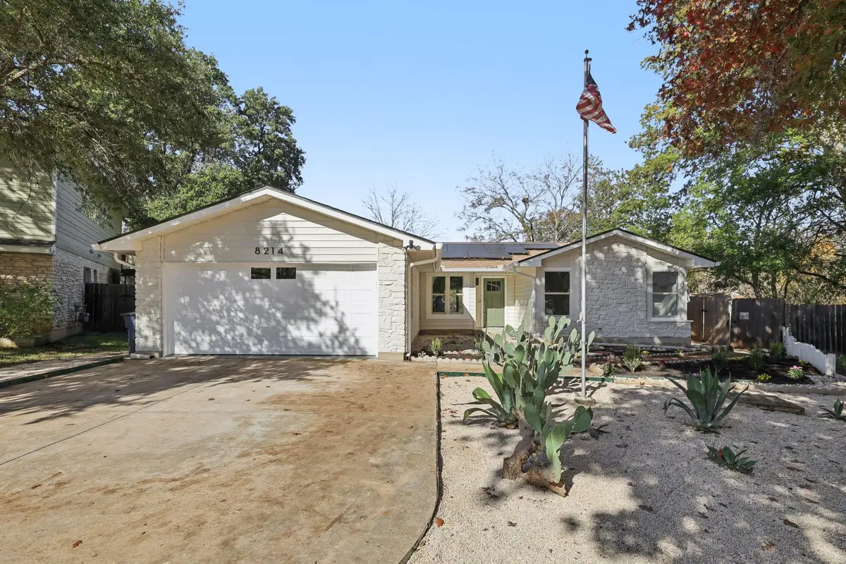 8214 Kearsarge Dr, Austin, TX 78745 - Image #1