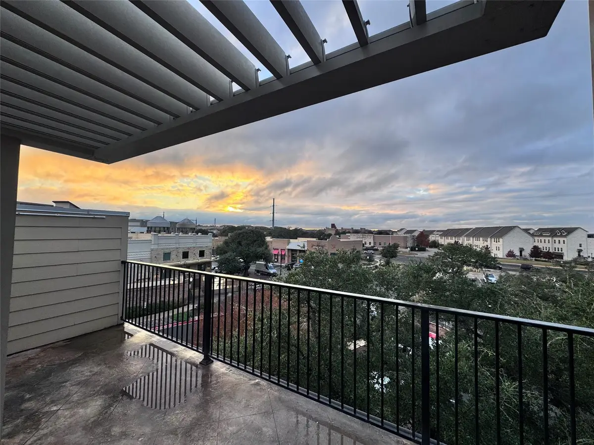 1009 Highknoll Ln, Georgetown, TX 78628 - Image #1