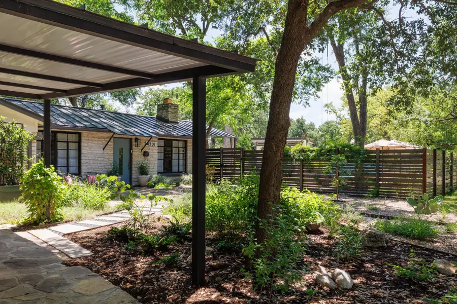 4201 Wilshire Pkwy, Austin, TX 78722 - #3