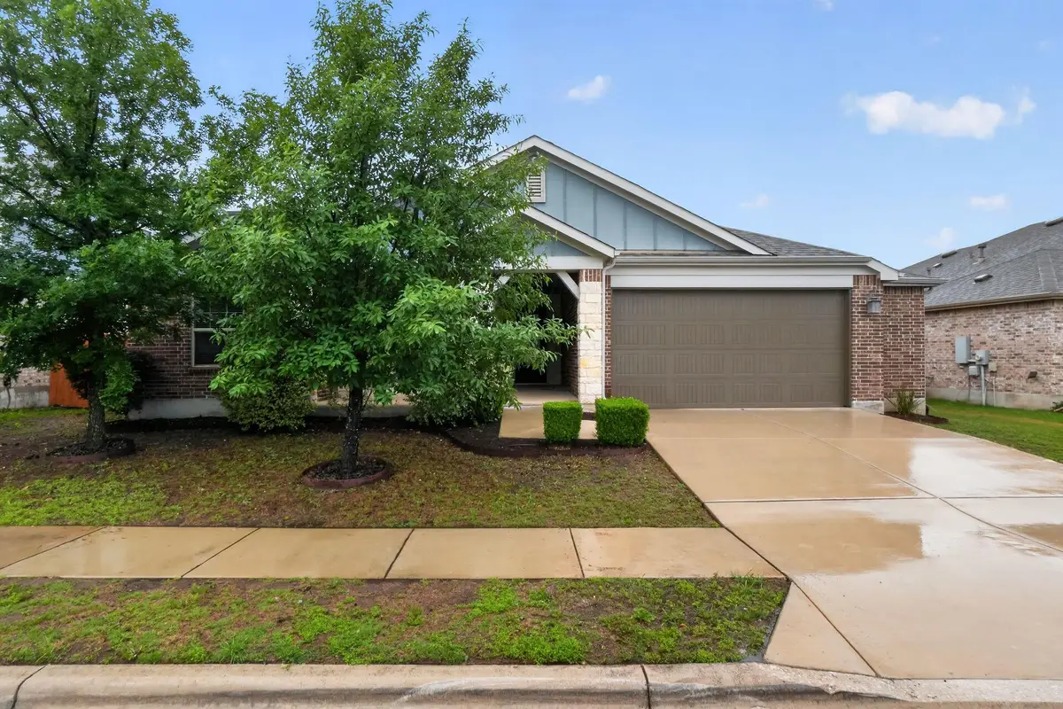 7112 Garnet Mill Ln, Austin, TX 78744 - #1