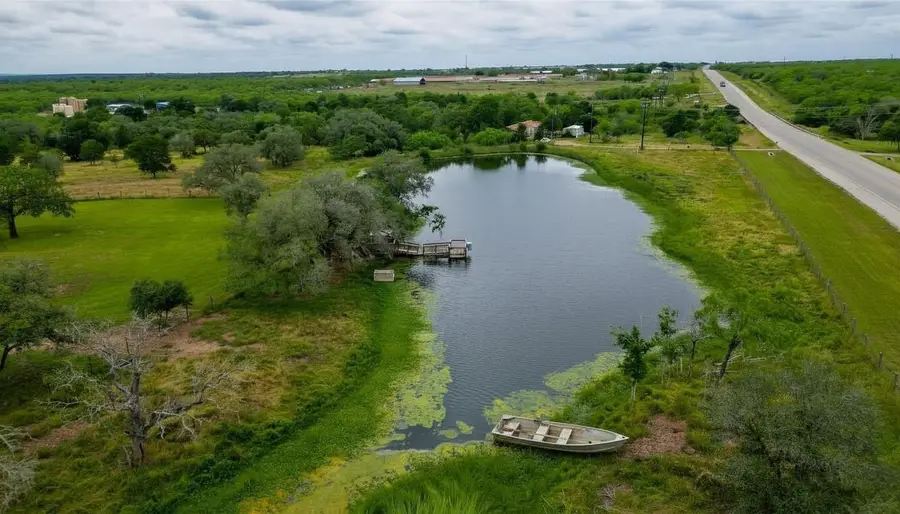 2387 State Highway 304, Gonzales, TX 78629 - #3