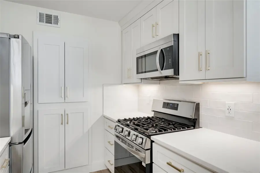 505 W 7th St #102, Austin, TX 78701 - #3