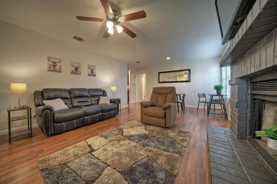 1004/1006 Hyridge St, Round Rock, TX 78664 - #2