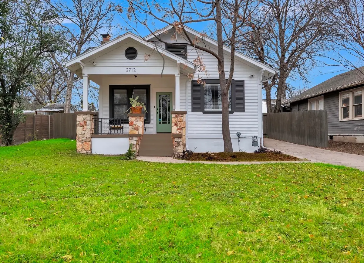 2712 E 22nd St, Austin, TX 78722 - Image #1