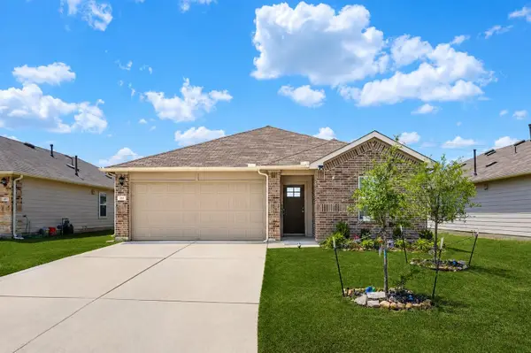 307 Abbey Ln, Lockhart, TX 78644