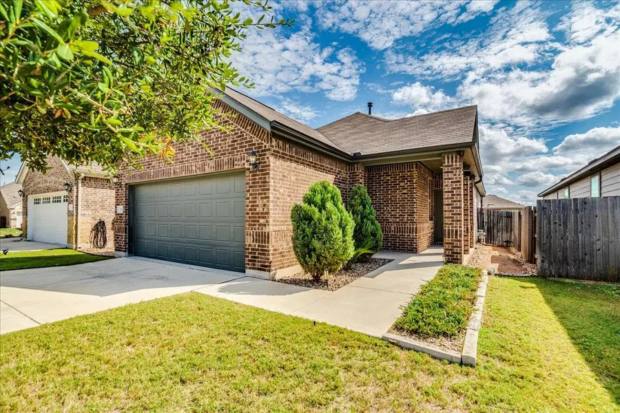 125 Boxwood Dr, Buda, TX 78610 - #2