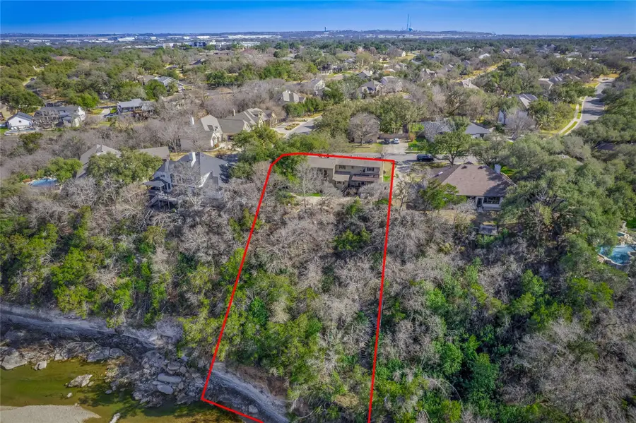 302 S Ridge Cir, Georgetown, TX 78628 - #2