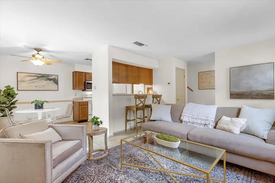 900 Taulbee Ln #105, Austin, TX 78757 - Image #2