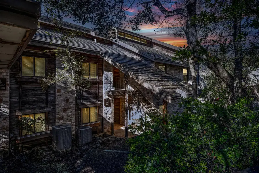 8200 Neely Dr #219, Austin, TX 78759 - Image #2