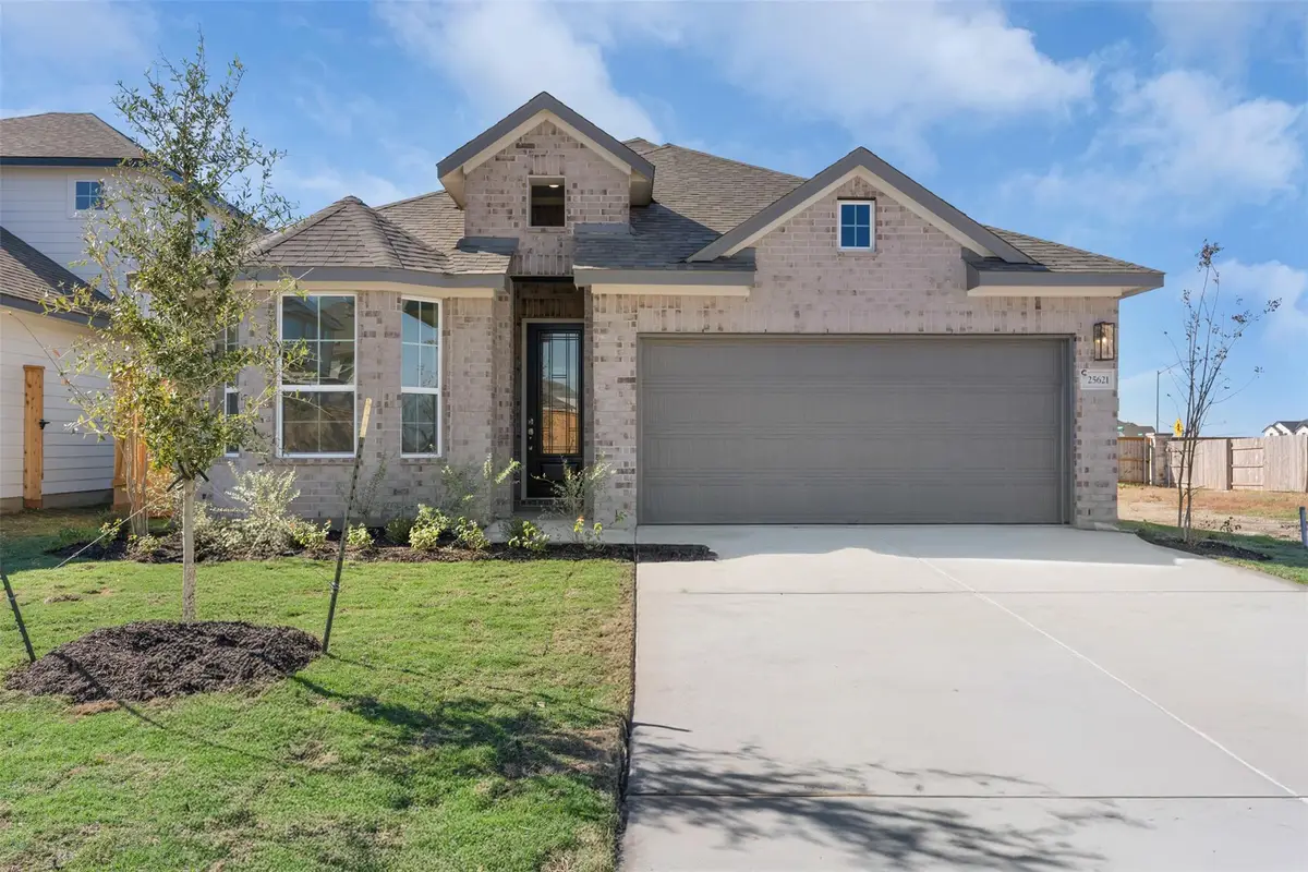25621 Flora Bella Ln, Elgin, TX 78621 - Image #1