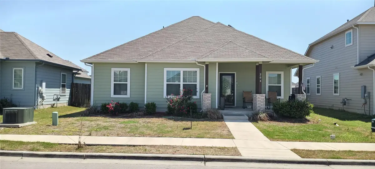 204 Oldbridge Dr, Hutto, TX 78634 - #1