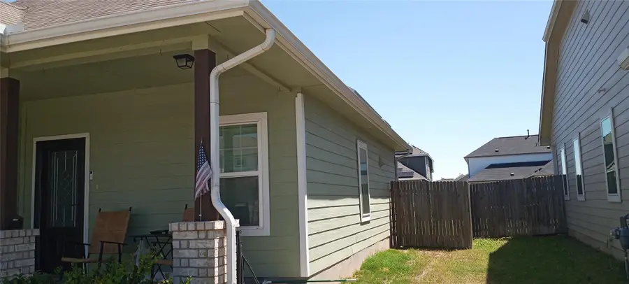 204 Oldbridge Dr, Hutto, TX 78634 - #3