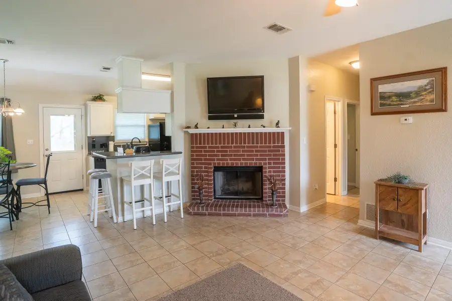 3209 Crystal Cir, Taylor, TX 76574 - #2